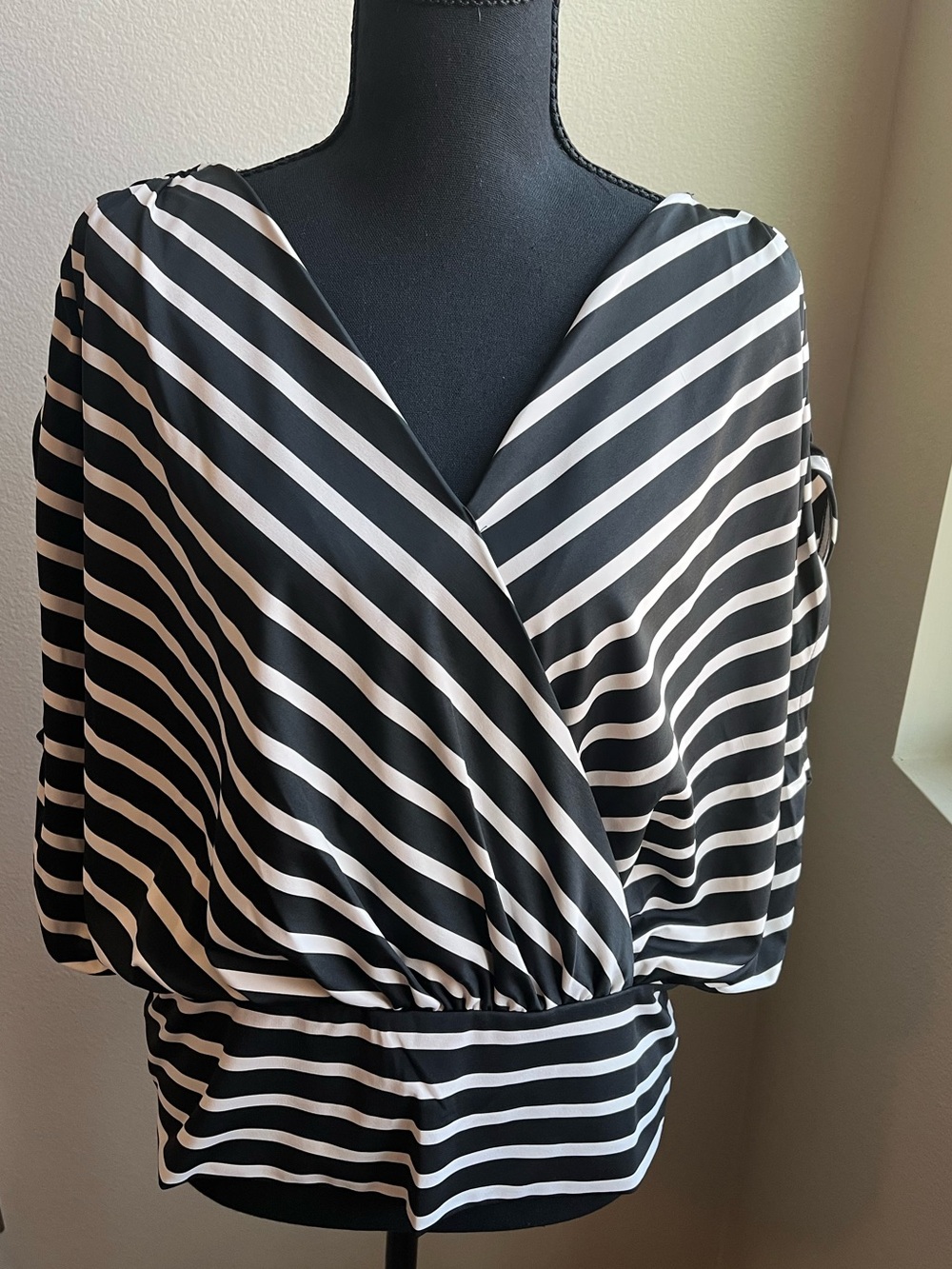 I.N.C. International Concepts Women's Black & Cream Stripe Surplice V-Neck Top